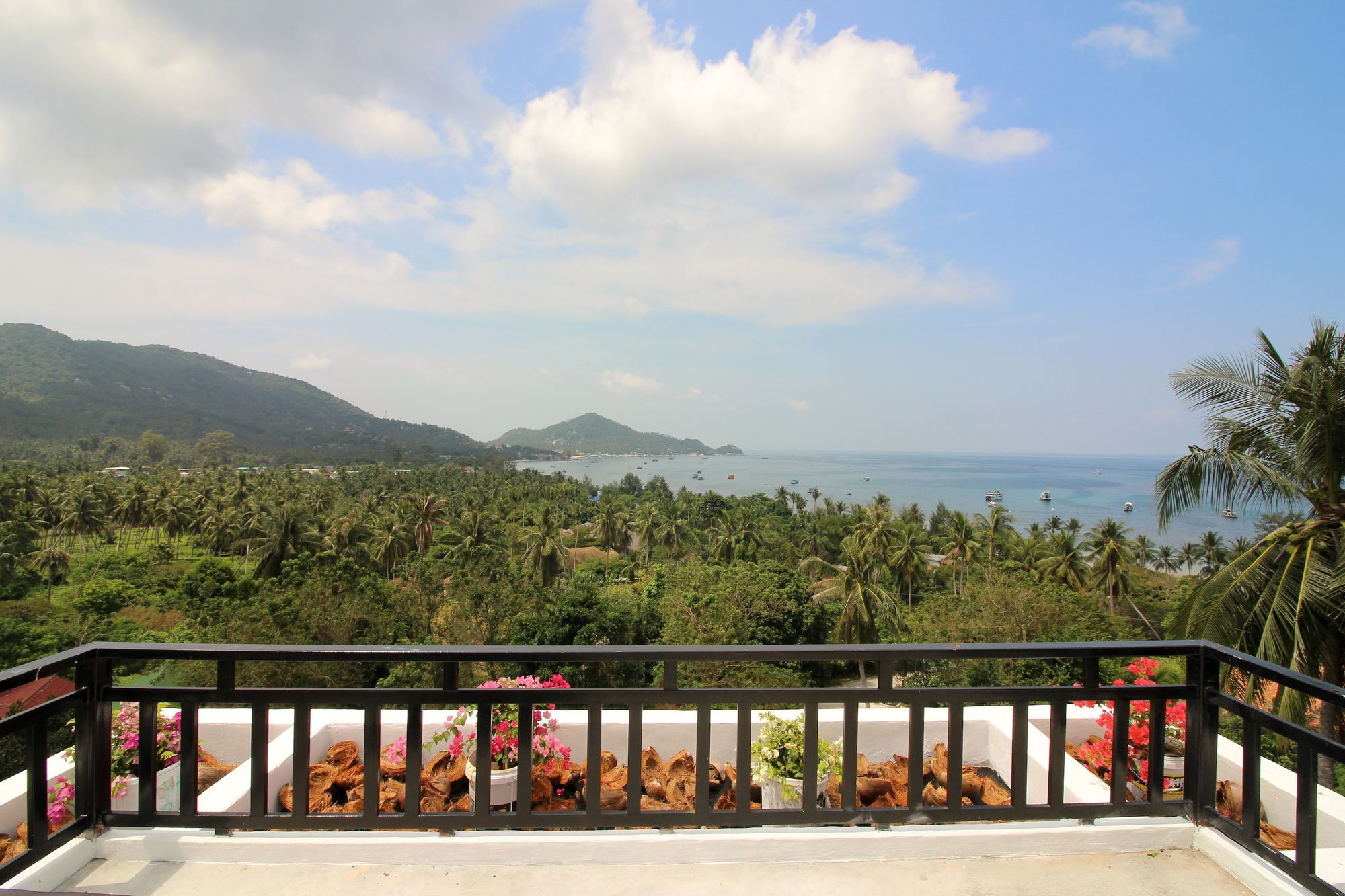 Sairee Seaview Hotel Ko Tao Esterno foto